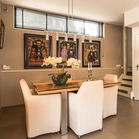 Πλωτό κατάλυμα Houseboat-apartment Sumatra 3*